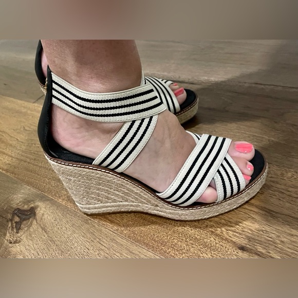 Tory Burch platform sandals - Picture 4 of 12